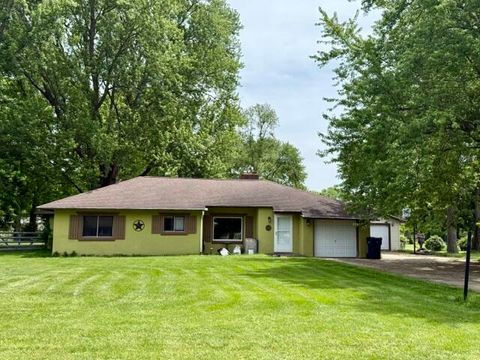 Photo of 127 Island Avenue, Bedford Charter Township, MI 49037 (MLS # 66026029573)