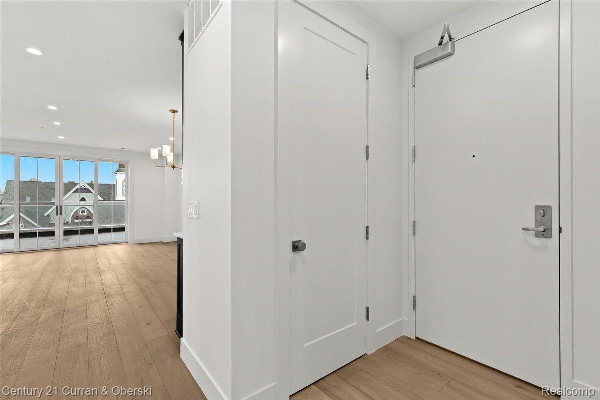 156 N CENTER Street UNIT 303