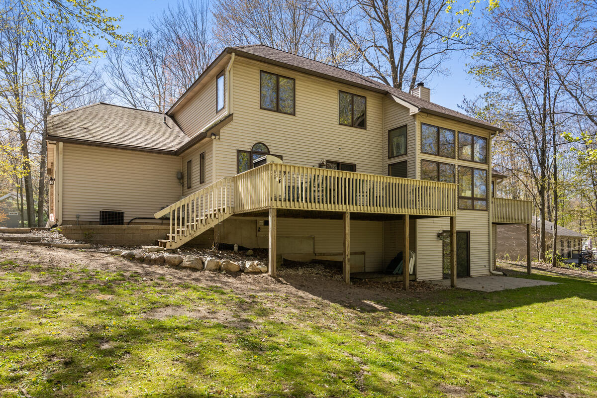 15056 Oakwood Drive