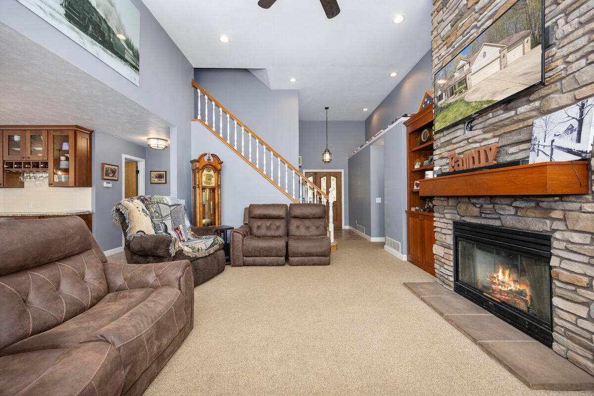 15056 Oakwood Drive