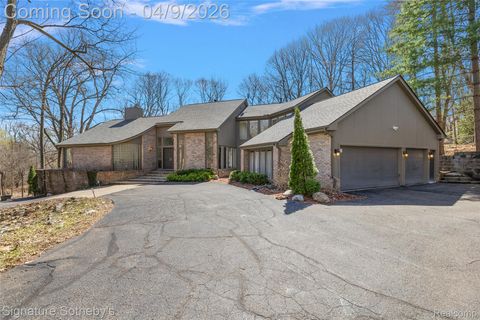 4650 Lahser Road Bloomfield Hills City MI 48302