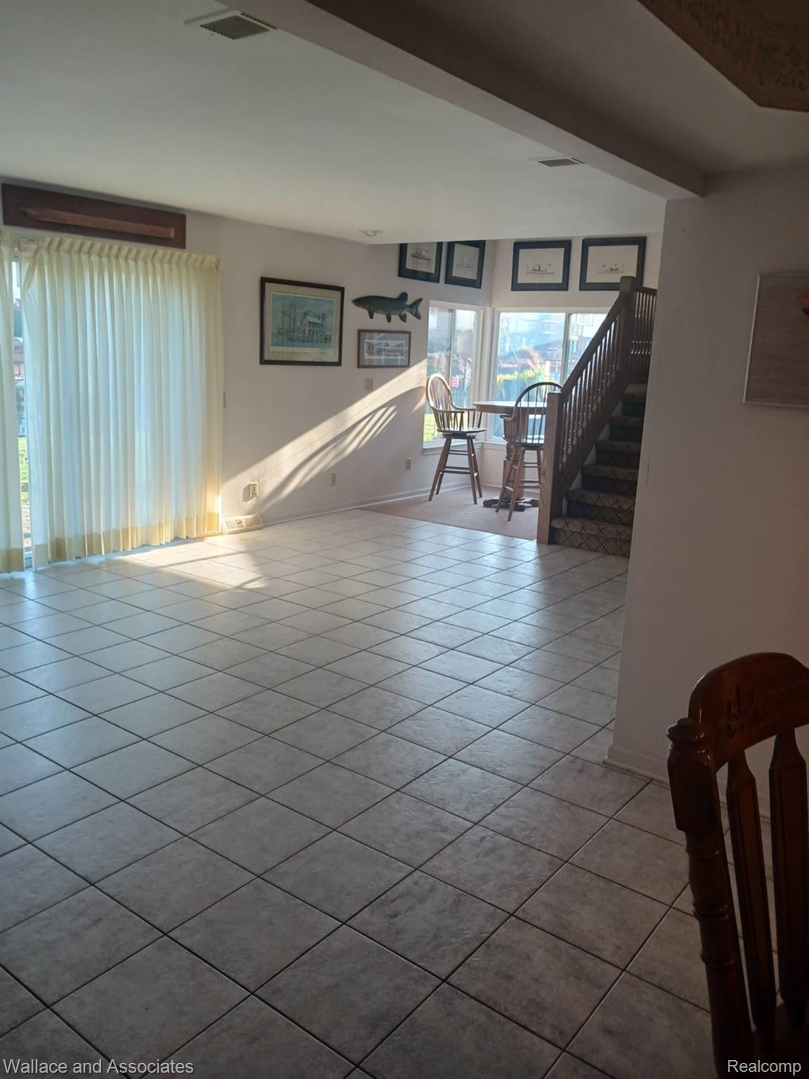 136 Channelsyde Drive