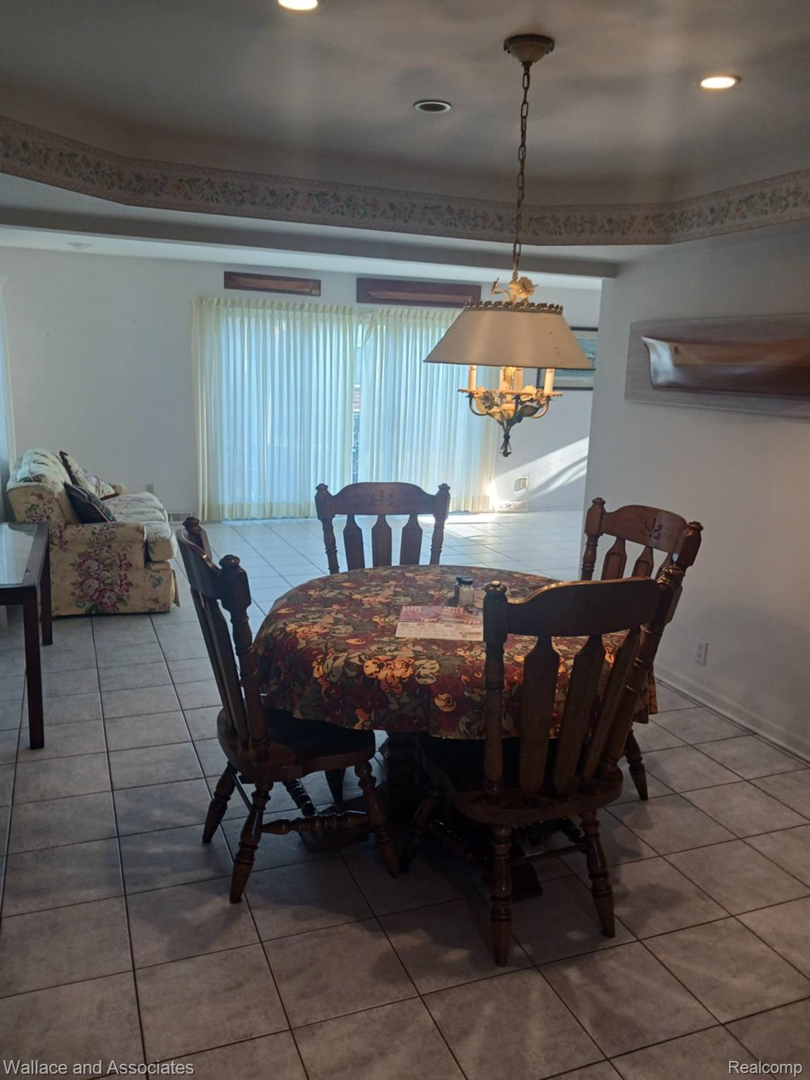 136 Channelsyde Drive
