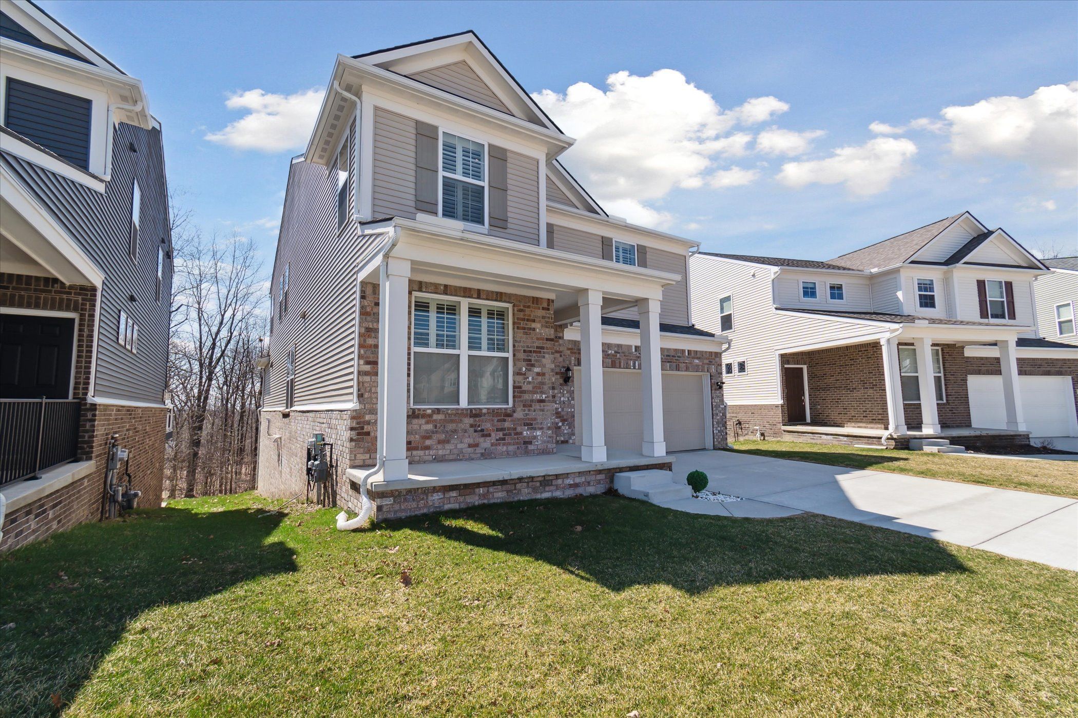 2843 DILLON Drive