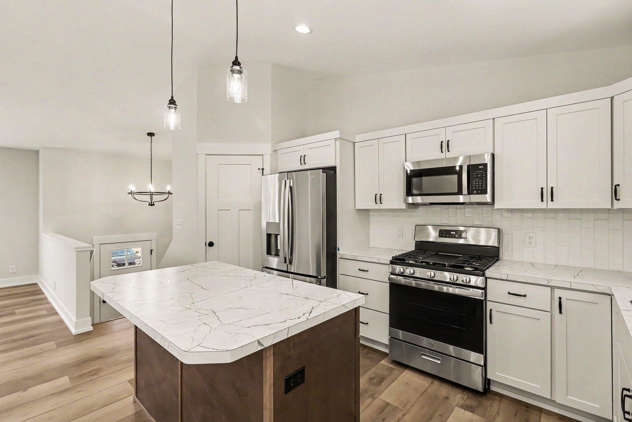 3433 Gray Fox Lane