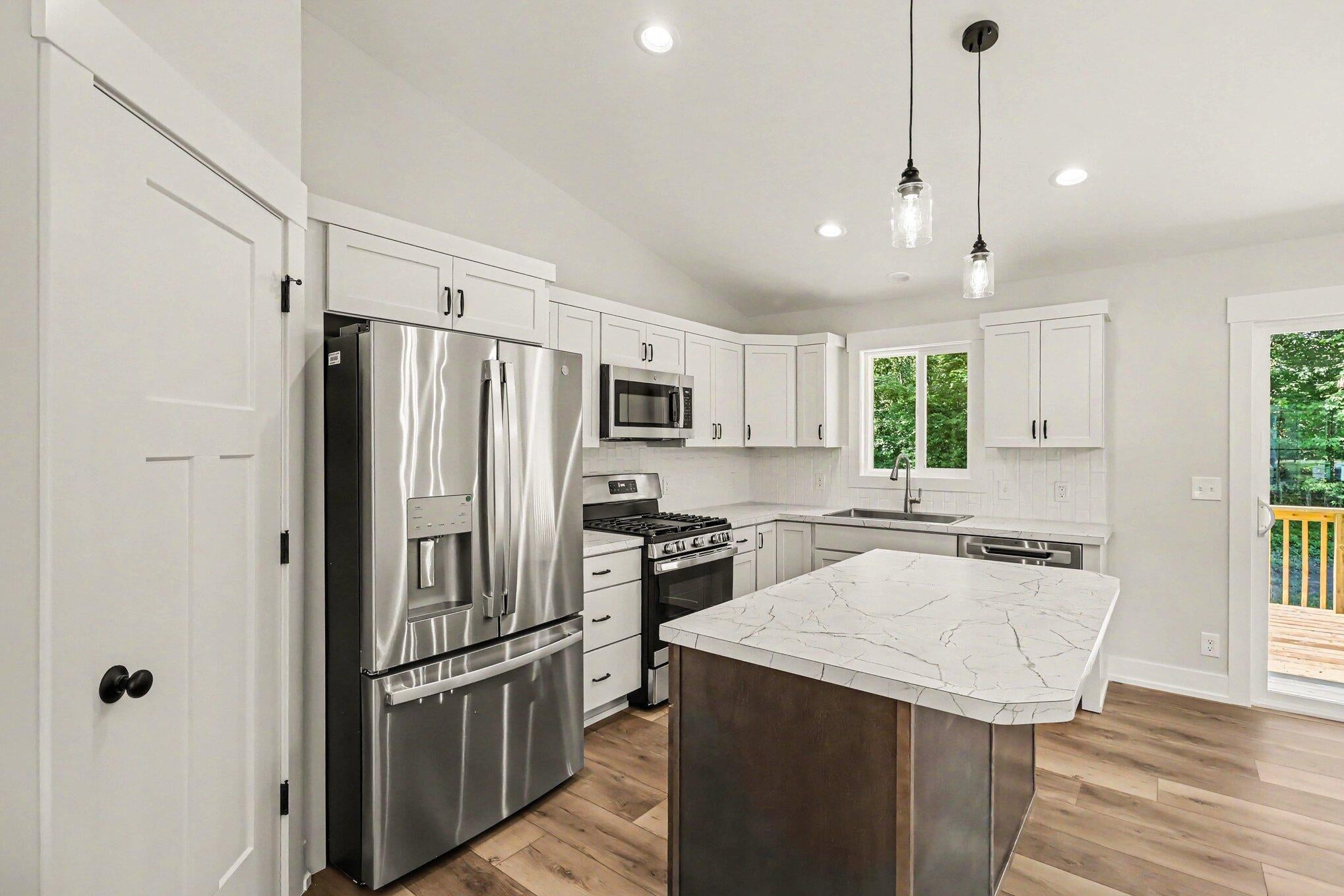 3433 Gray Fox Lane