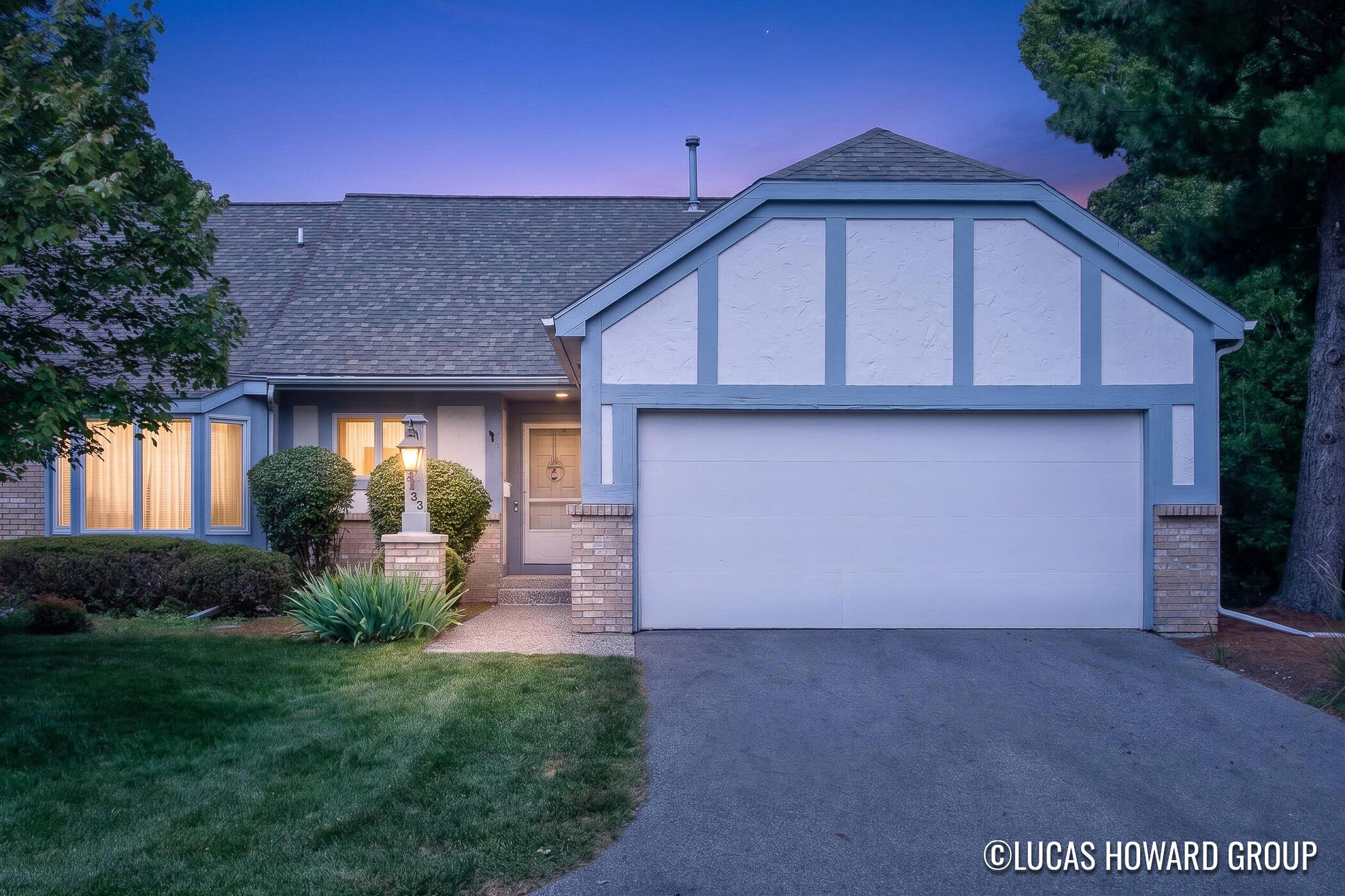 3165 E Maple Villa Drive SE