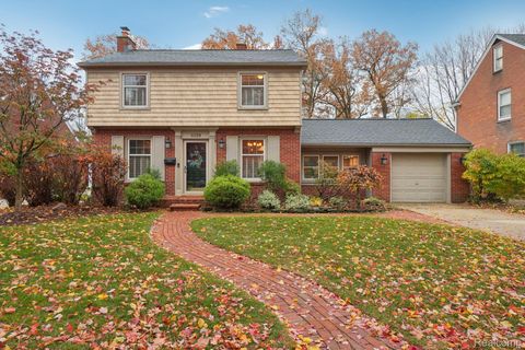 1039 Hawthorne Road Grosse Pointe Woods City MI 48236