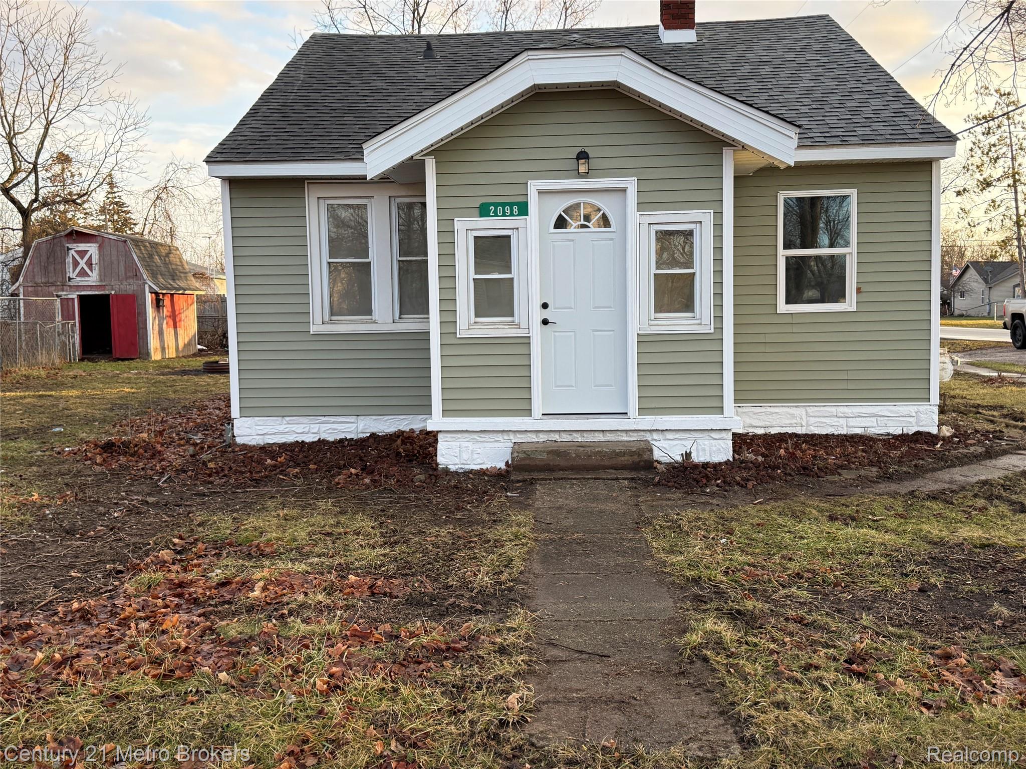 2098 E Scottwood Avenue