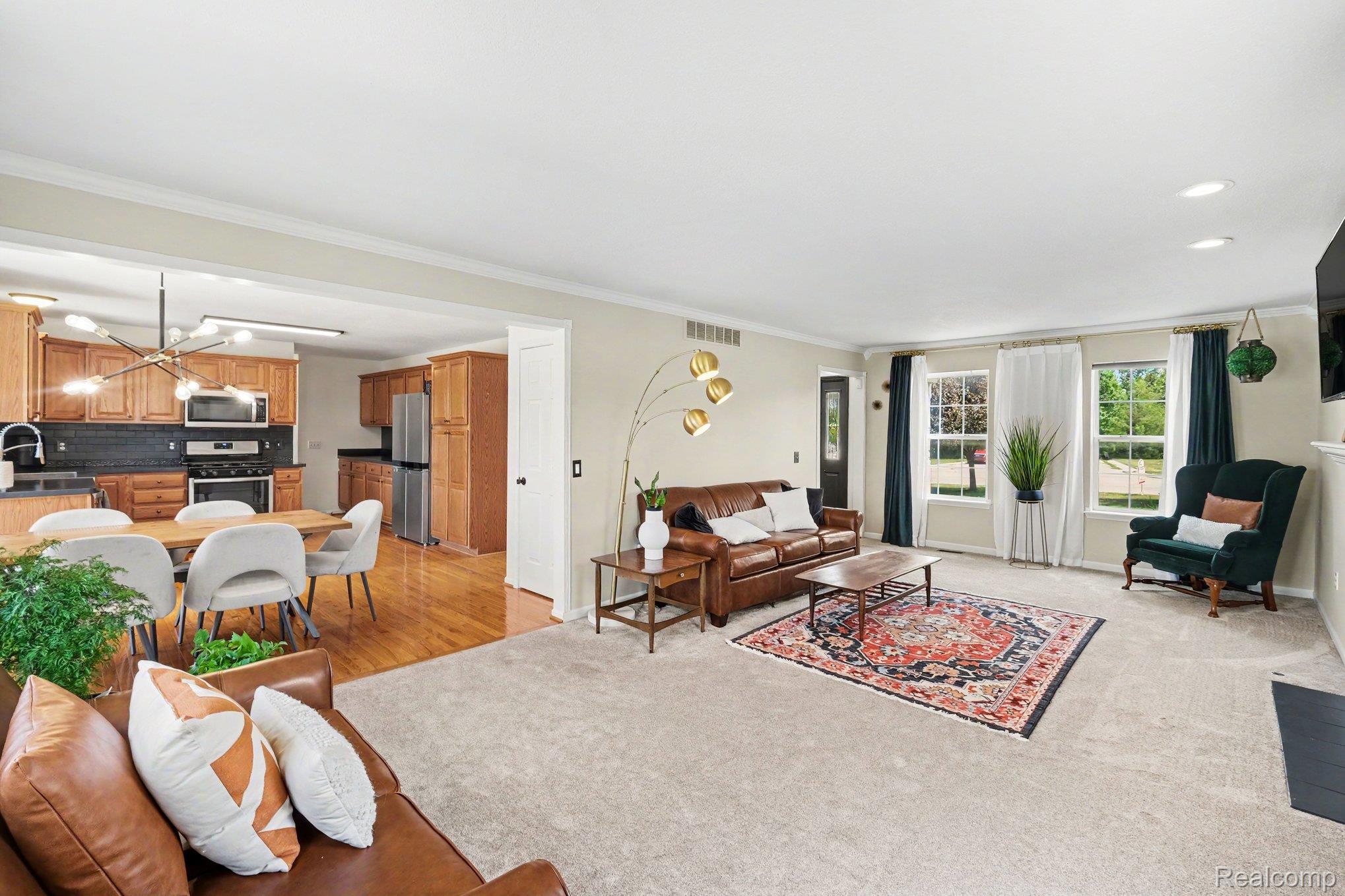 10466 Pine Valley Drive