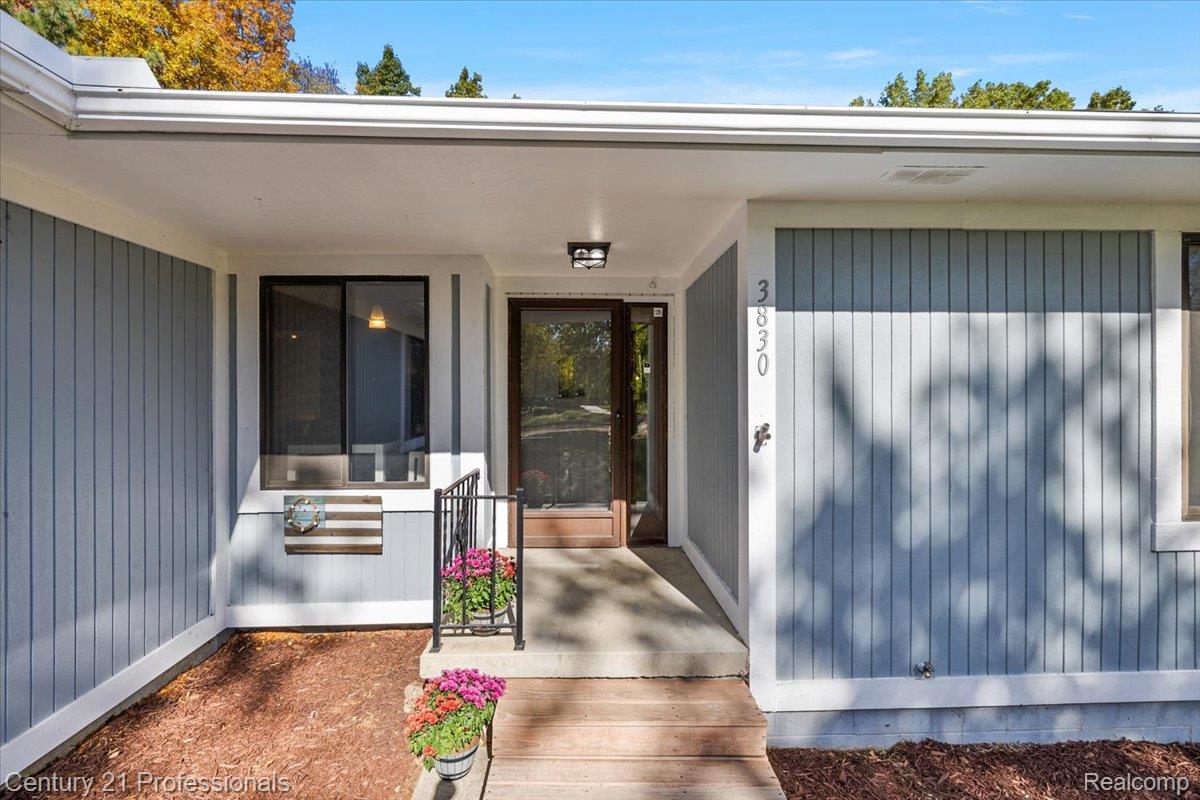 3830 Pine Orchard Circle