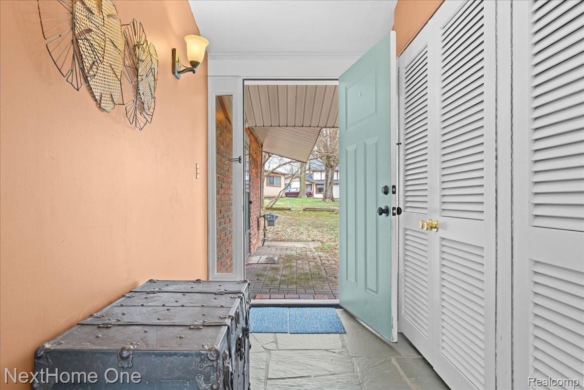 1014 S Adelaide Street