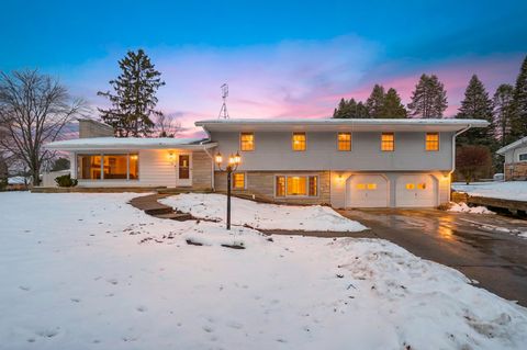 205 Wahwahtaysee Way Battle Creek City MI 49015