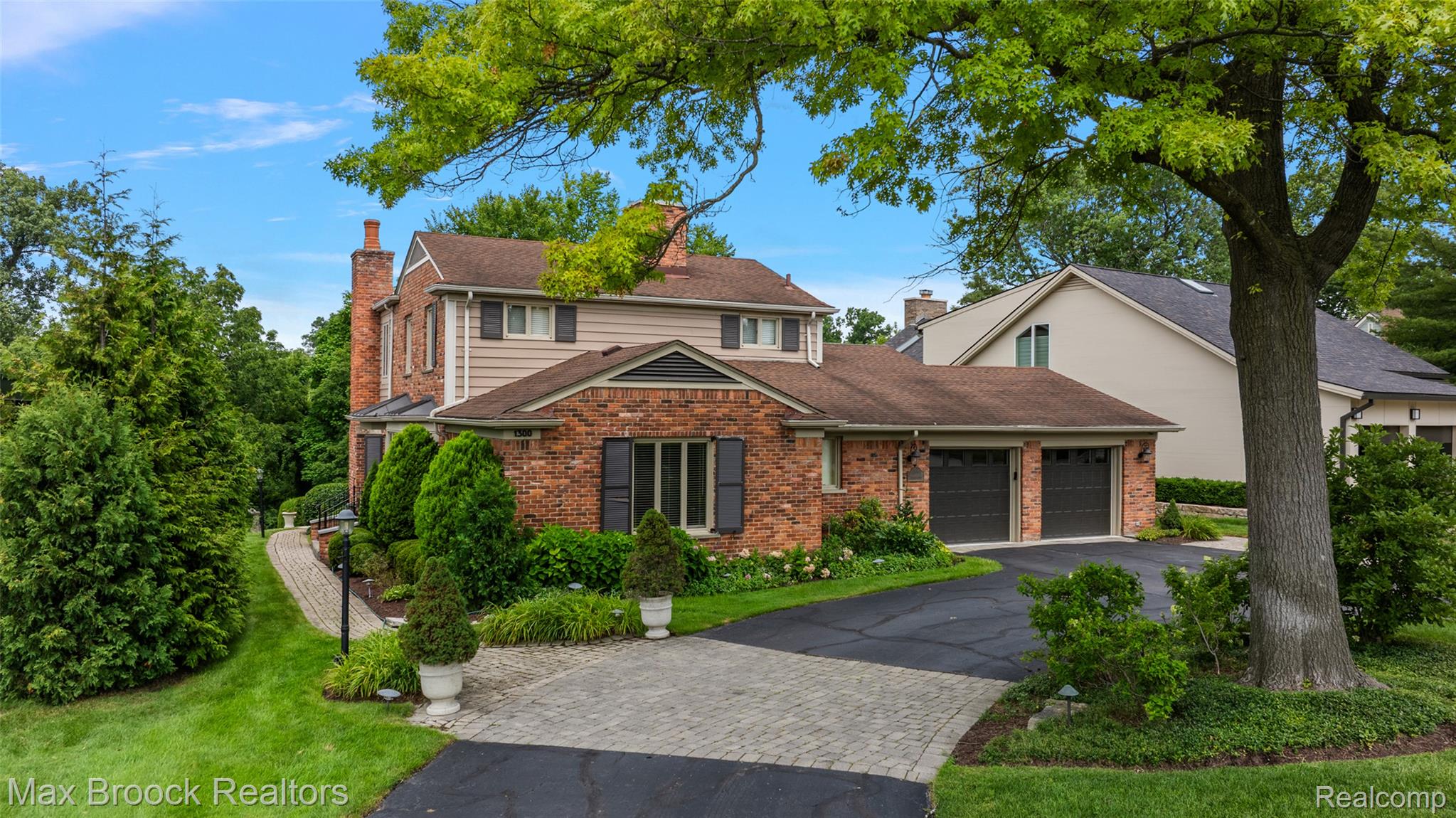 1300 Northlawn Boulevard