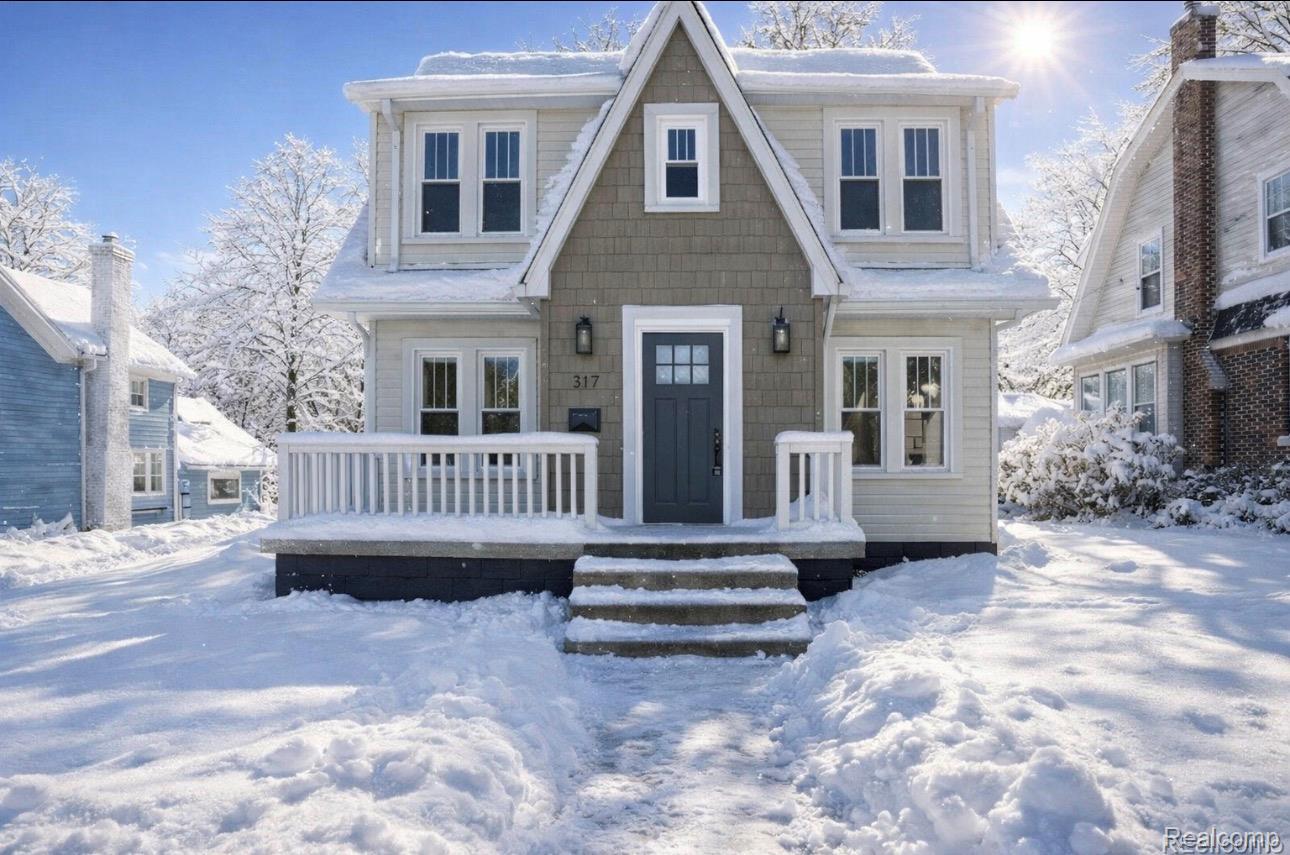 317 W Saint Clair Street