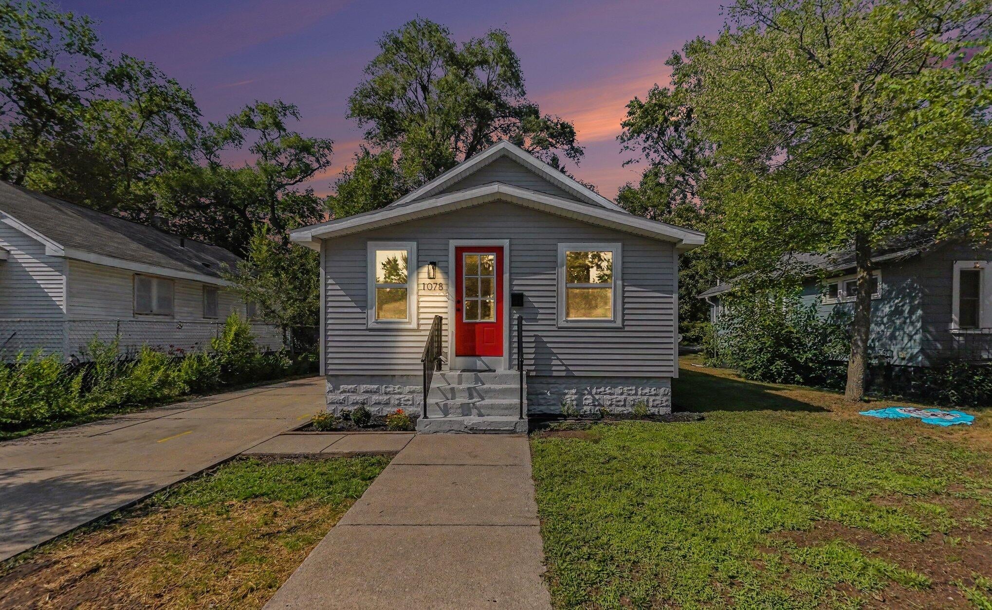 1078 Aurora Avenue