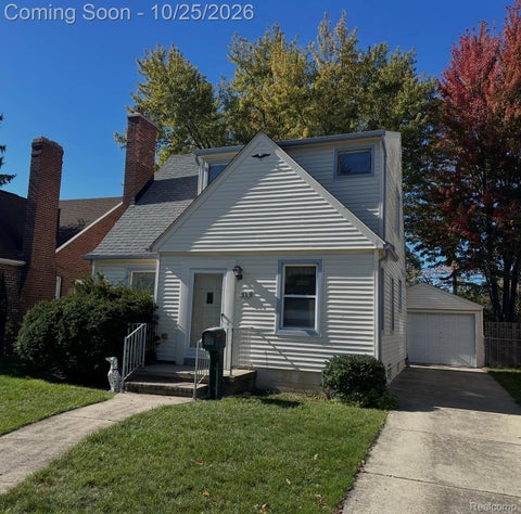 Photo of 811 N Waverly Street, Dearborn City, MI 48128 (MLS # 20261085439)