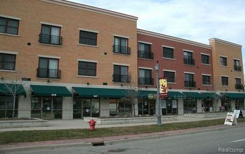 579 N Pontiac Trail Walled Lake City MI 48390