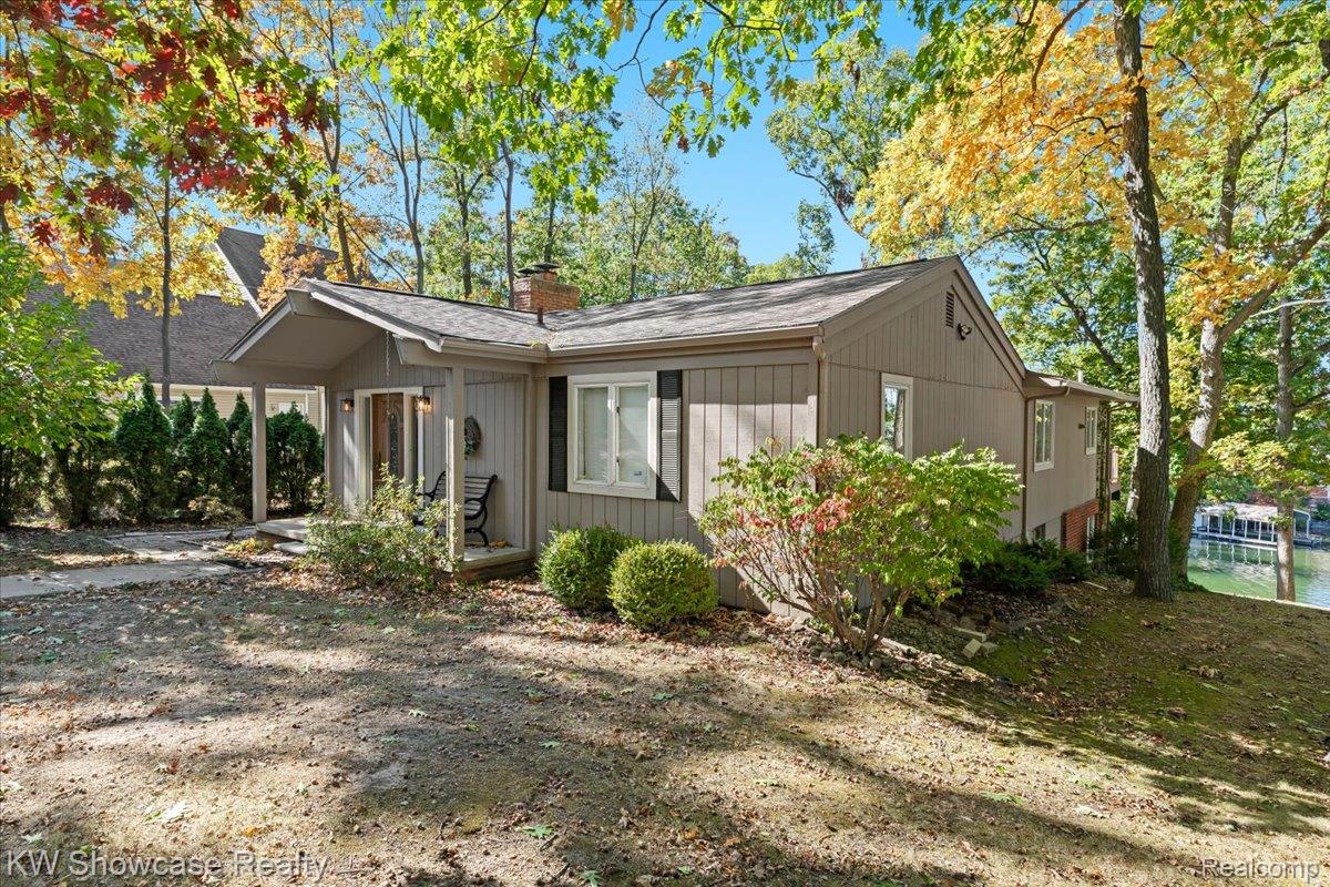 3155 RIDGE Road