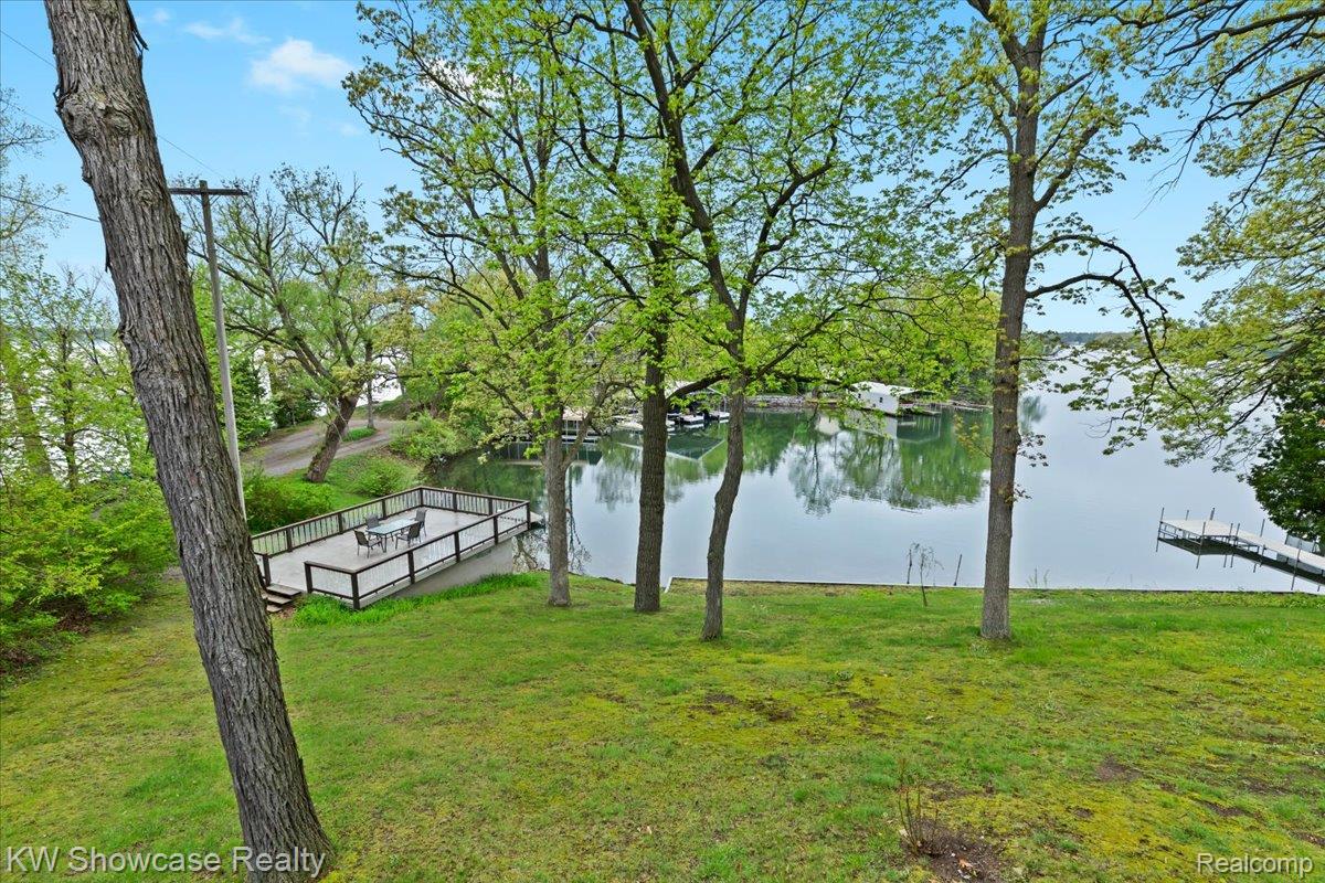 3155 RIDGE Road