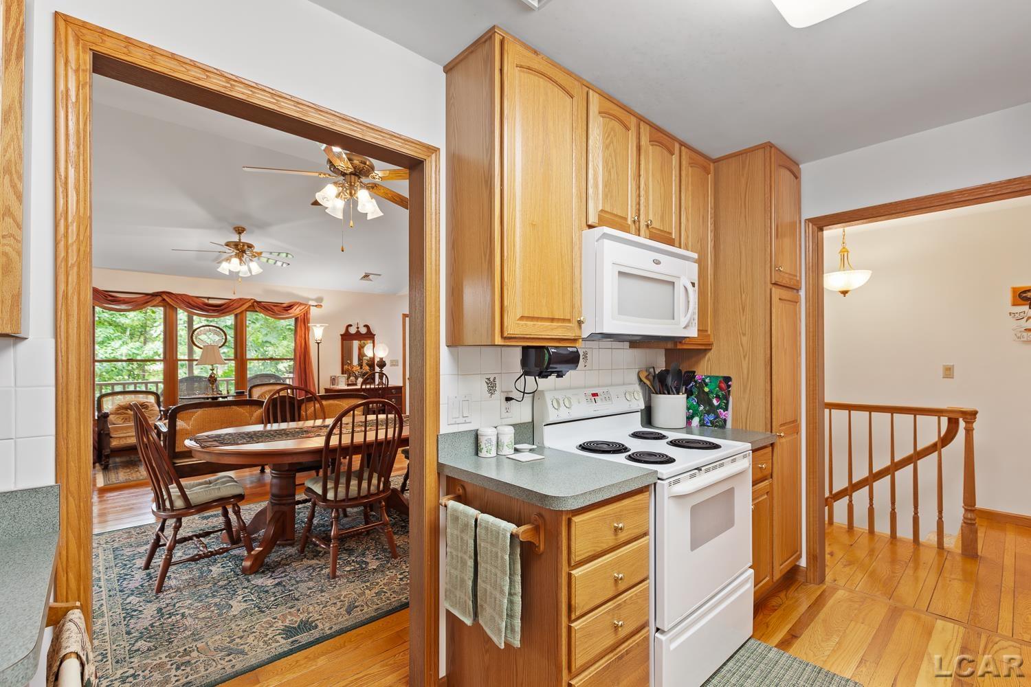 9949 Indian Trail