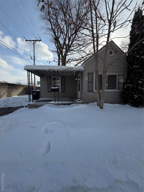 31 W Kalama Avenue Madison Heights City MI 48071