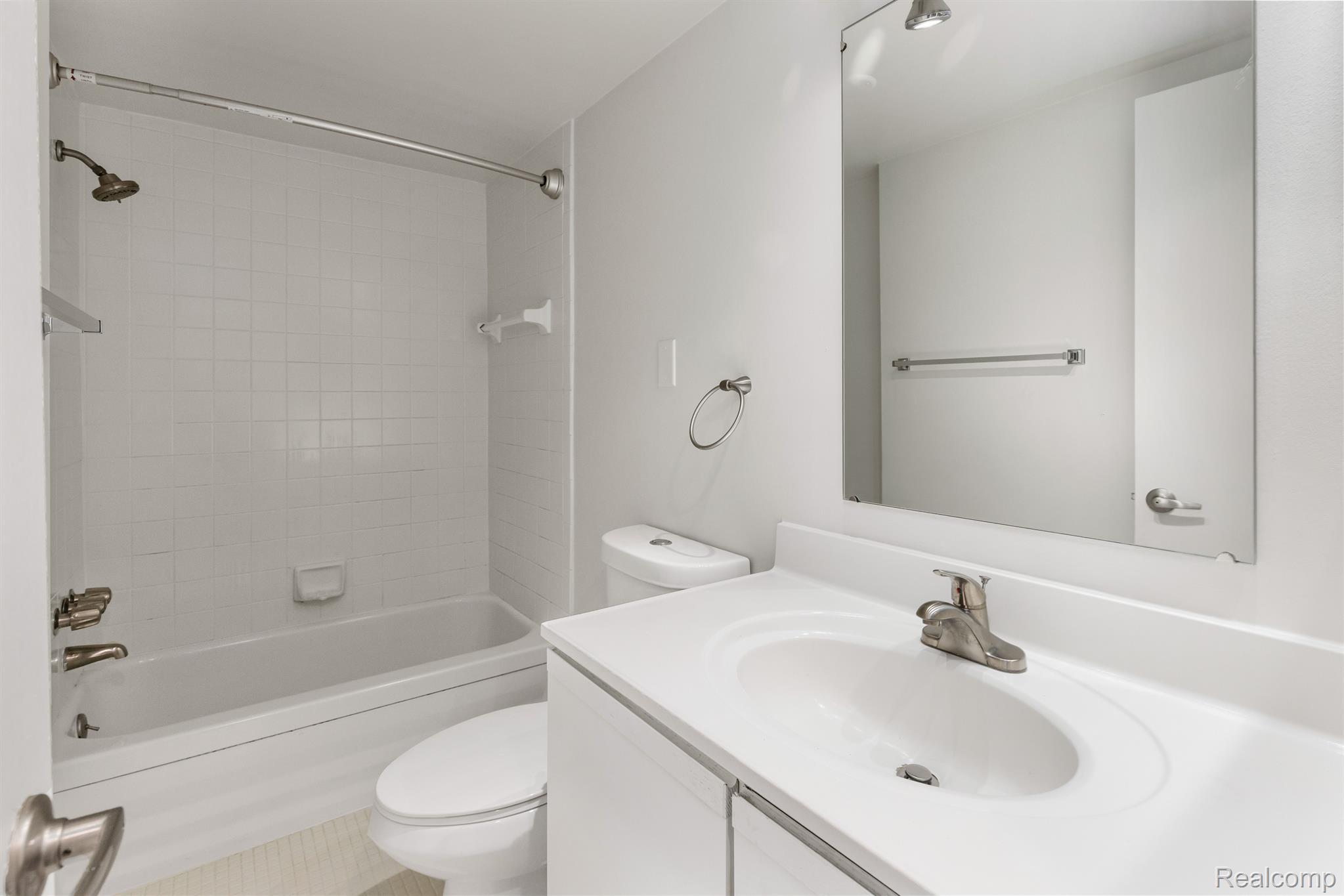 Detroit, Michigan 48202, United States, 1 Bedroom Bedrooms, ,1 BathroomBathrooms,Residential,Active,36732