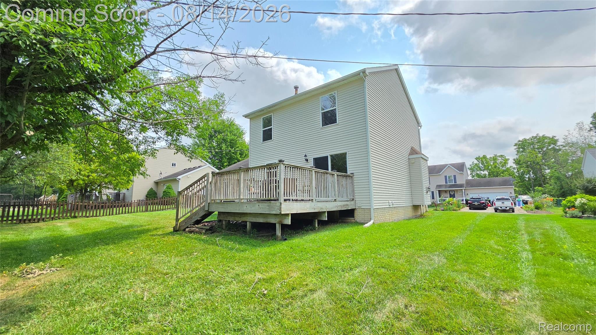 2439 Par Court