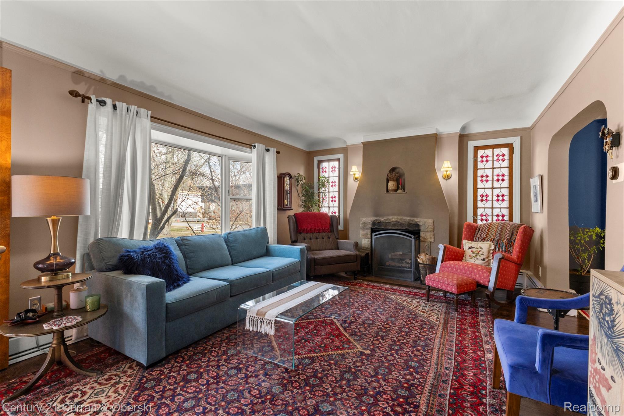 260 E Cambourne Street