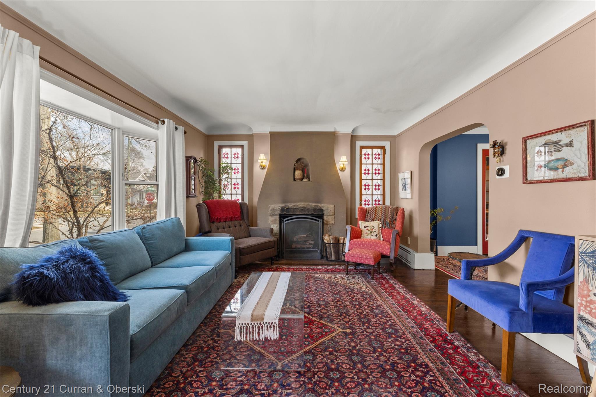 260 E Cambourne Street