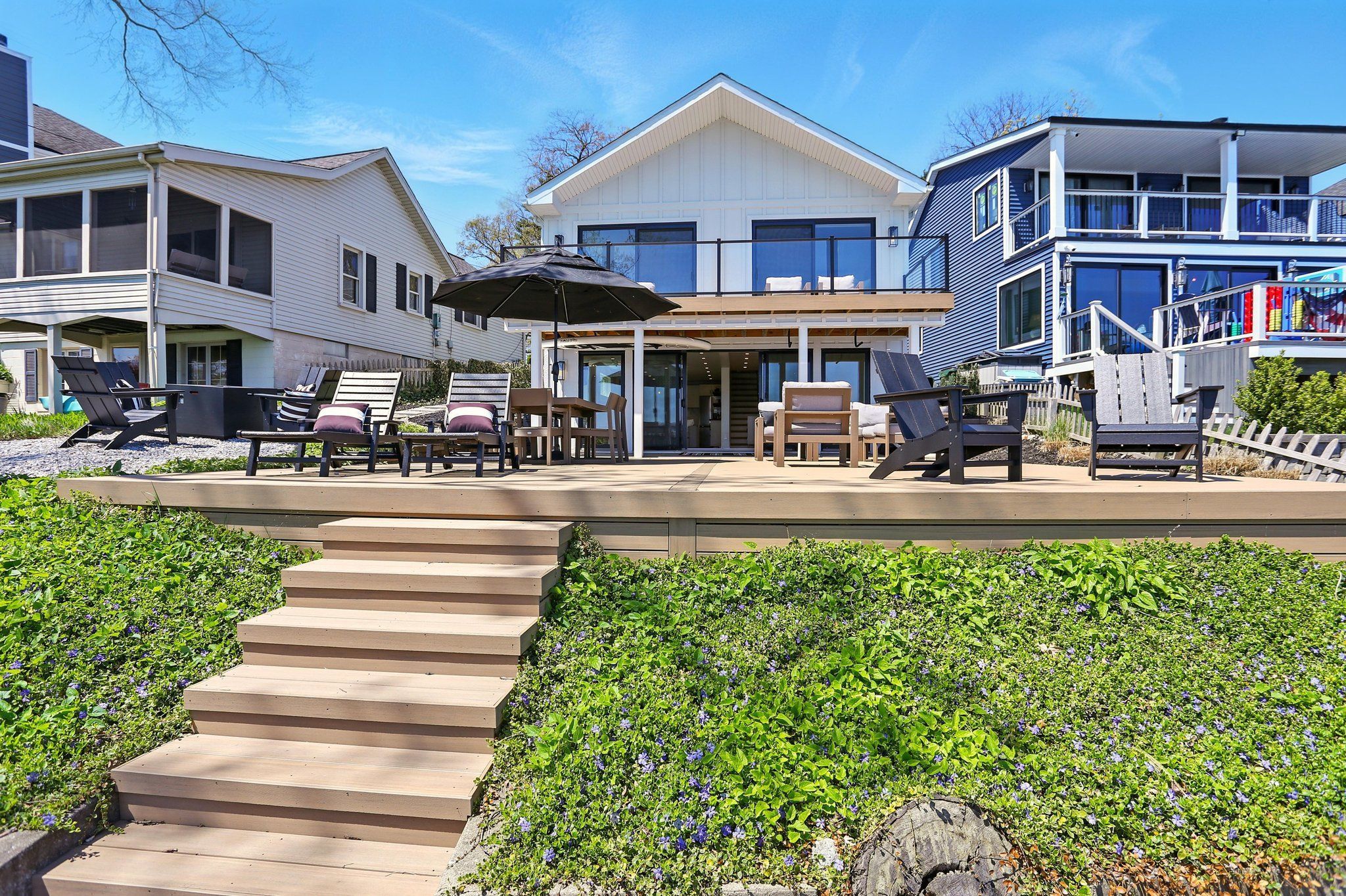 807 PINE TREE Road W