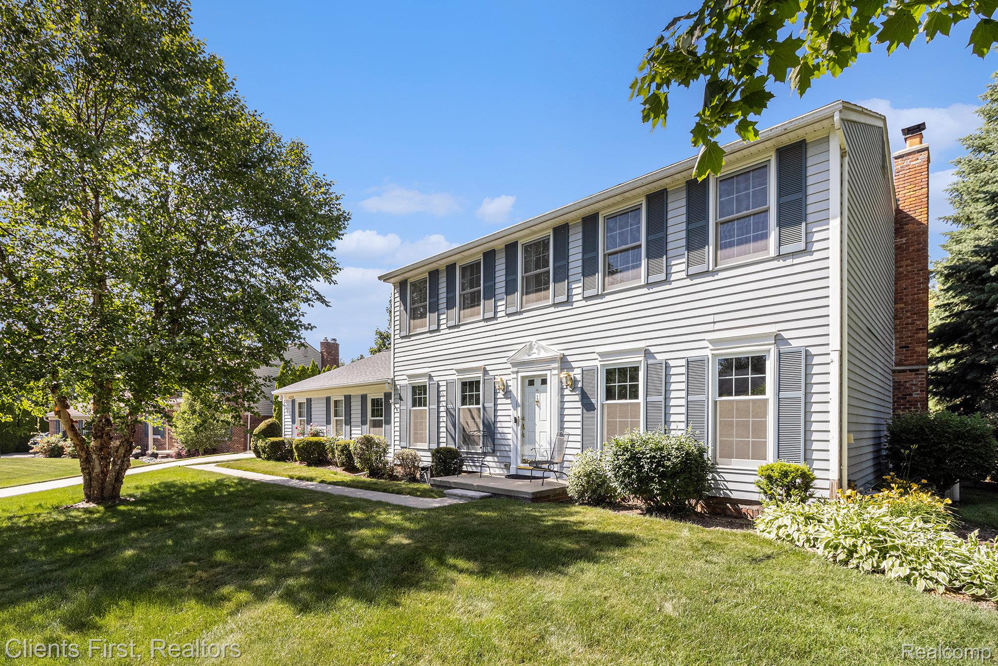 42356 Cotswold Court