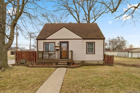 4903 Bedford Street Dearborn Heights City MI 48125