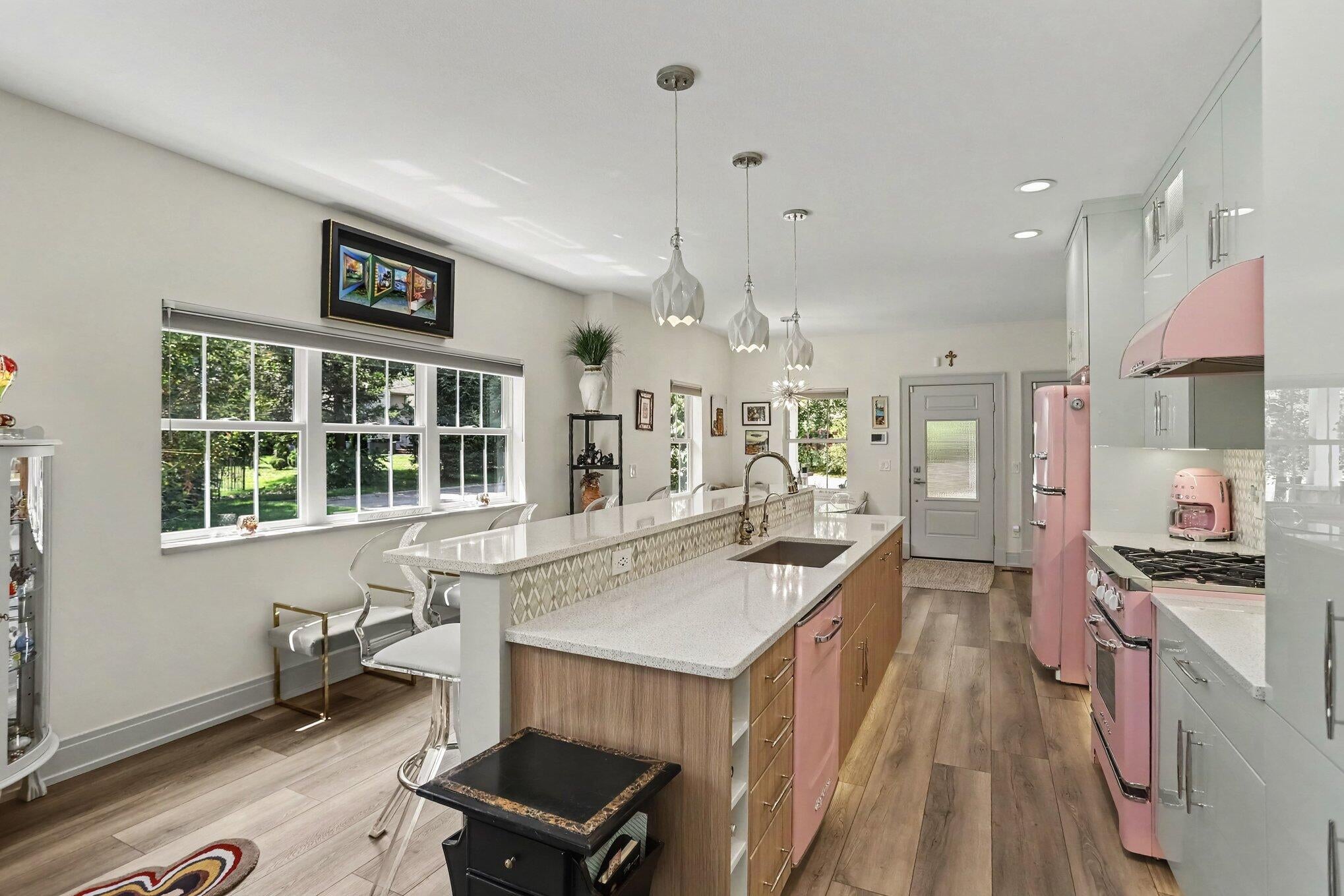 8241 Thimbleweed Trail