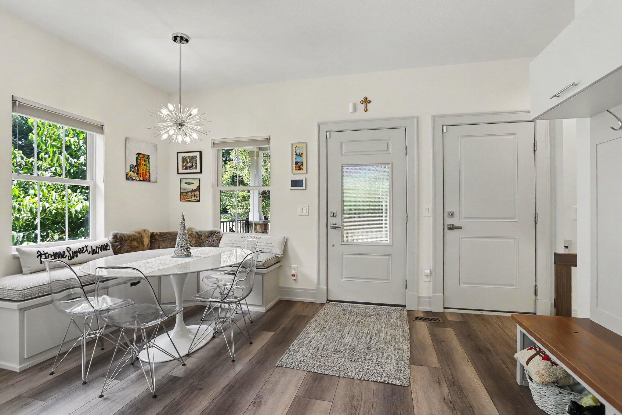 8241 Thimbleweed Trail