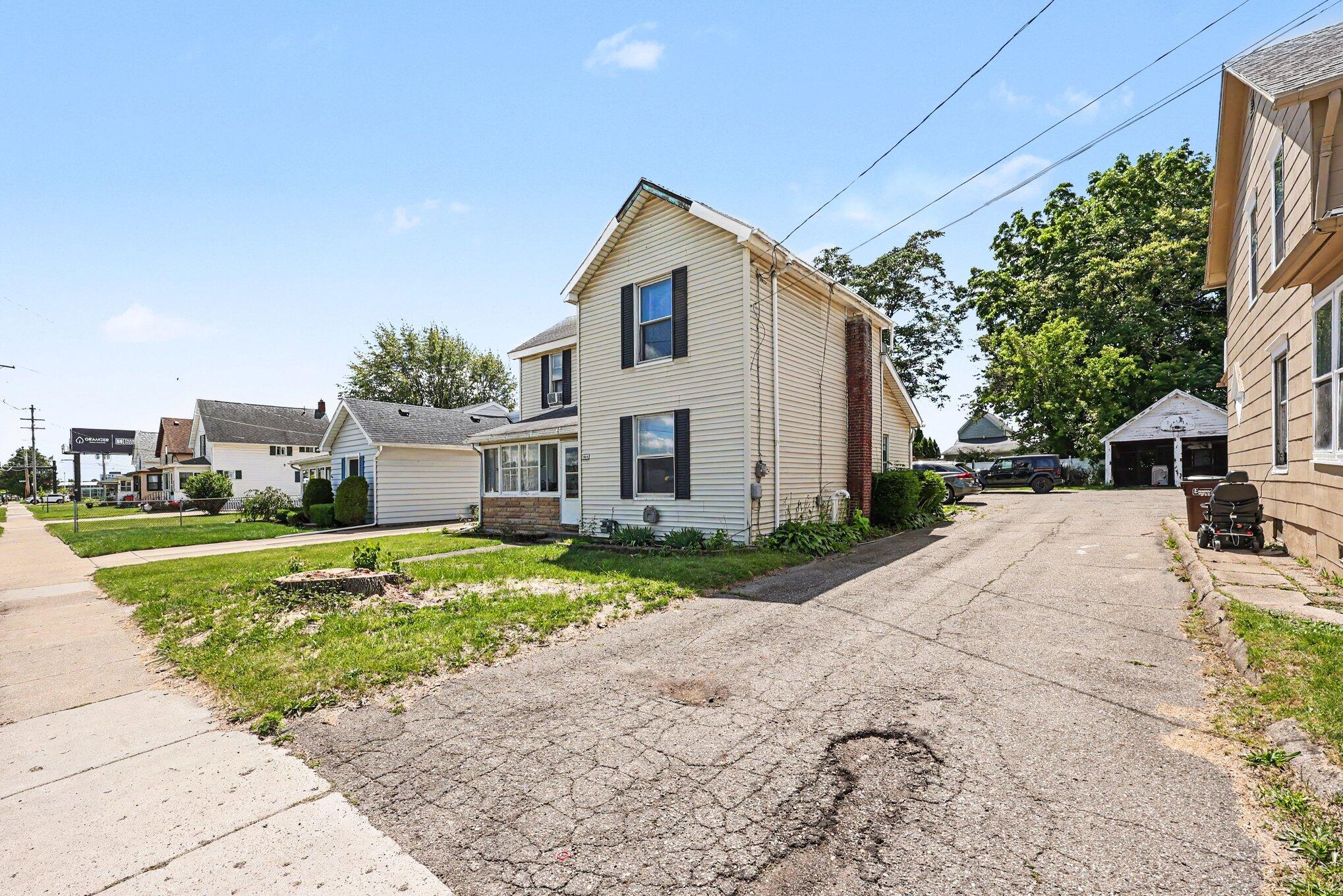 1024 Cooper Street