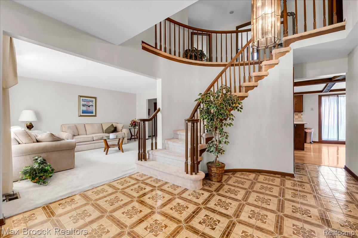 217 Stonetree Circle