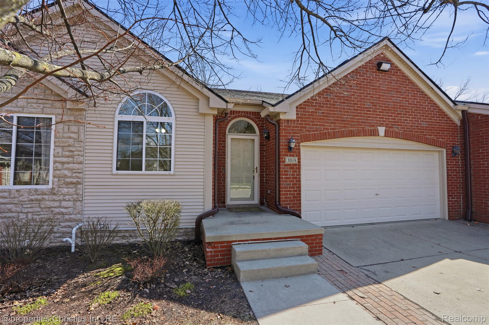30674 Ardmore Court