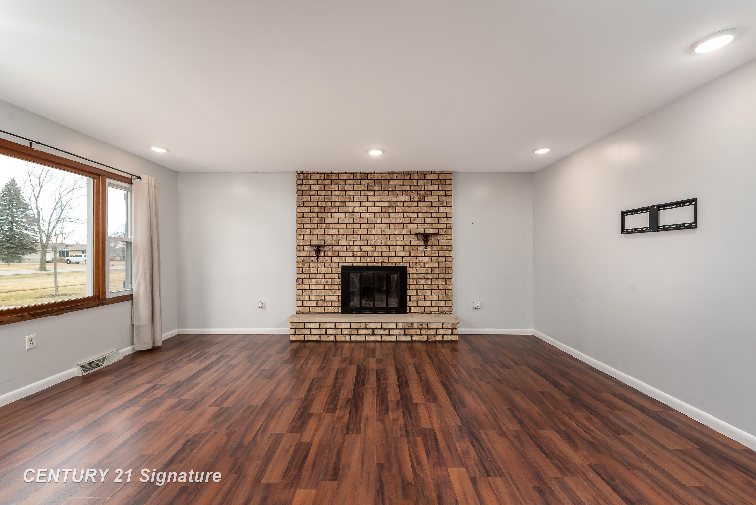 2205 S Van Buren Road