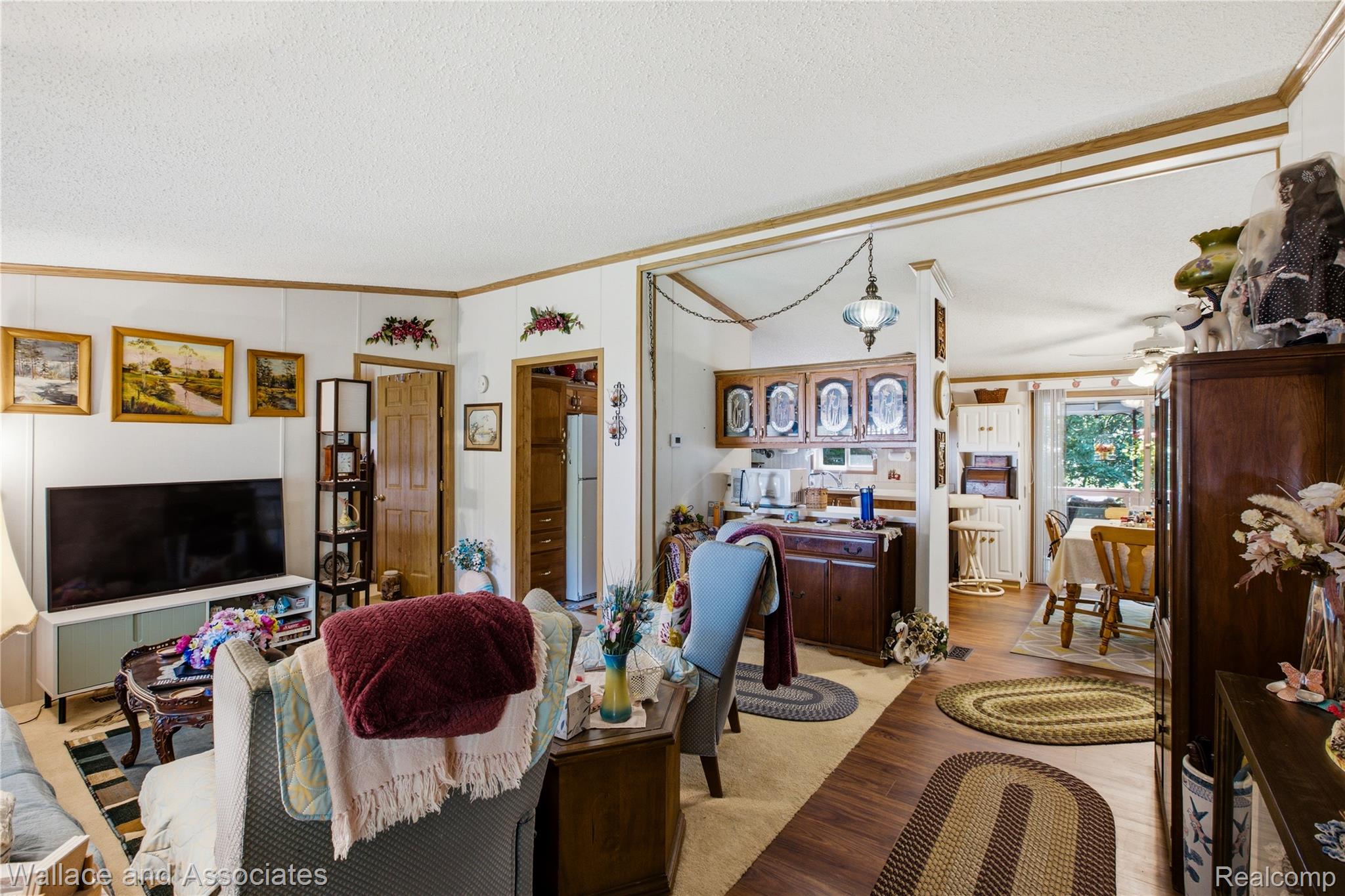 3129 Streeter Drive