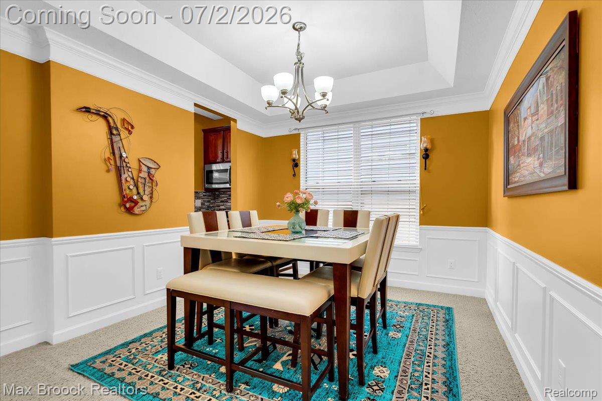 27023 Ladbroke Street
