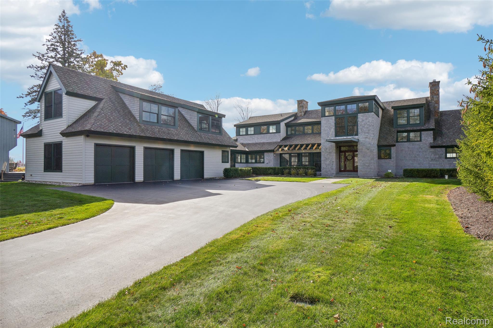 12410 Woodhull Landing