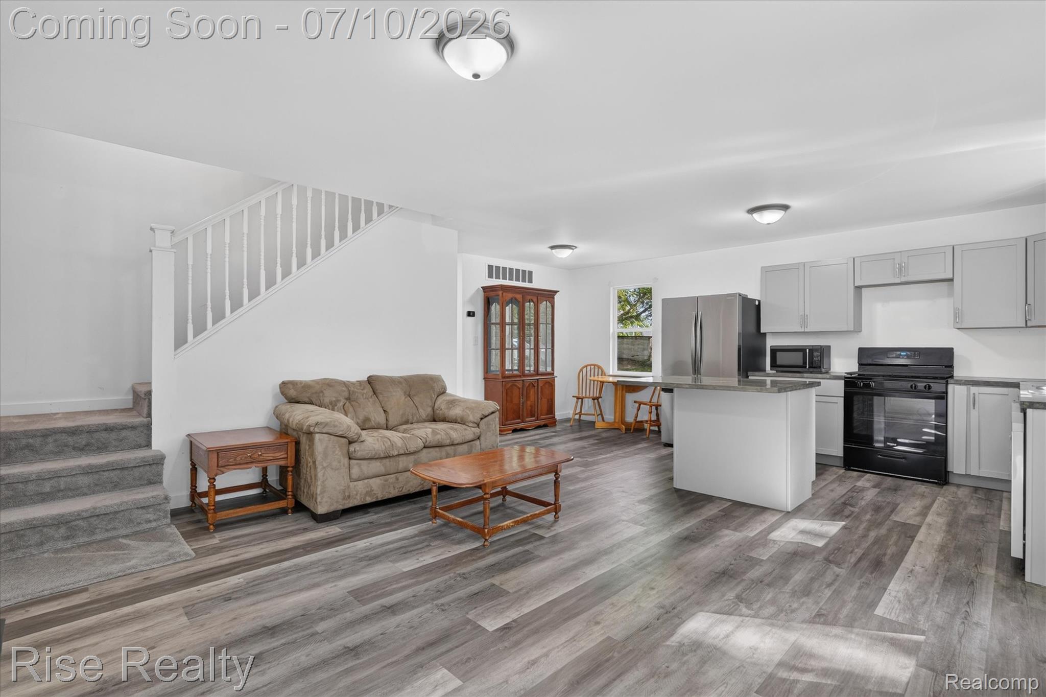 6560 Lowell Drive