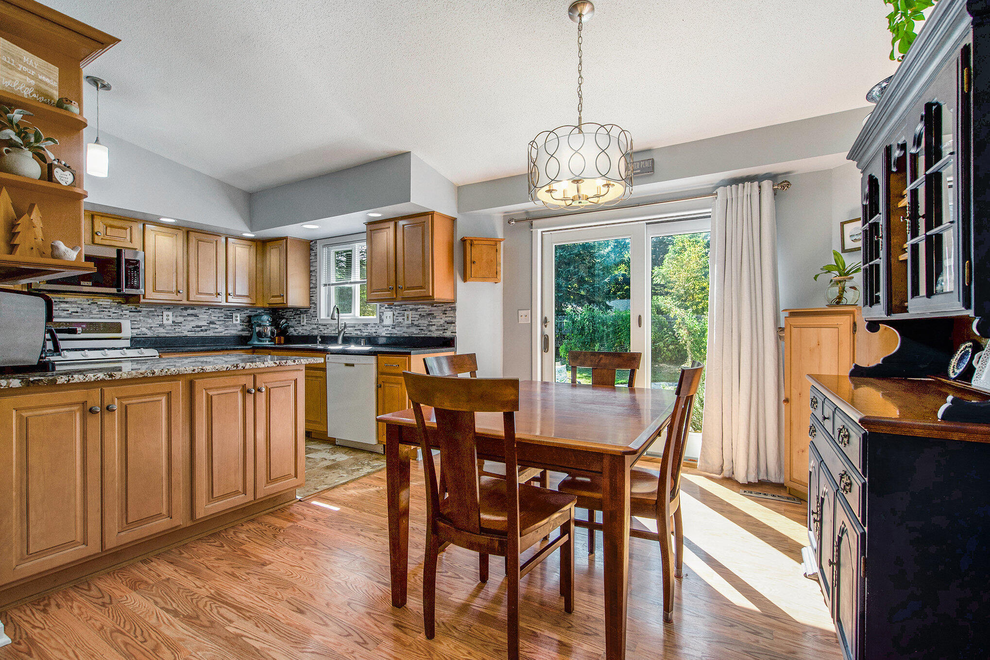 8337 Washington Street