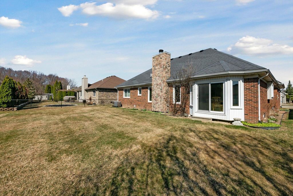 listing image 38