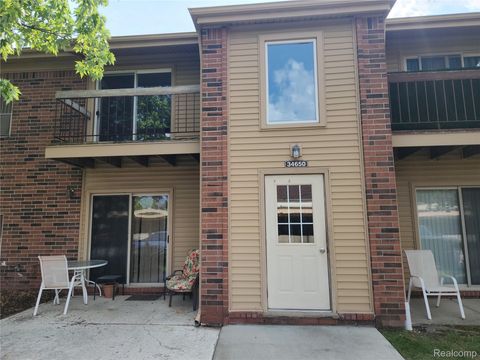 34650 Clarkson Drive W 46 Fraser City MI 48026