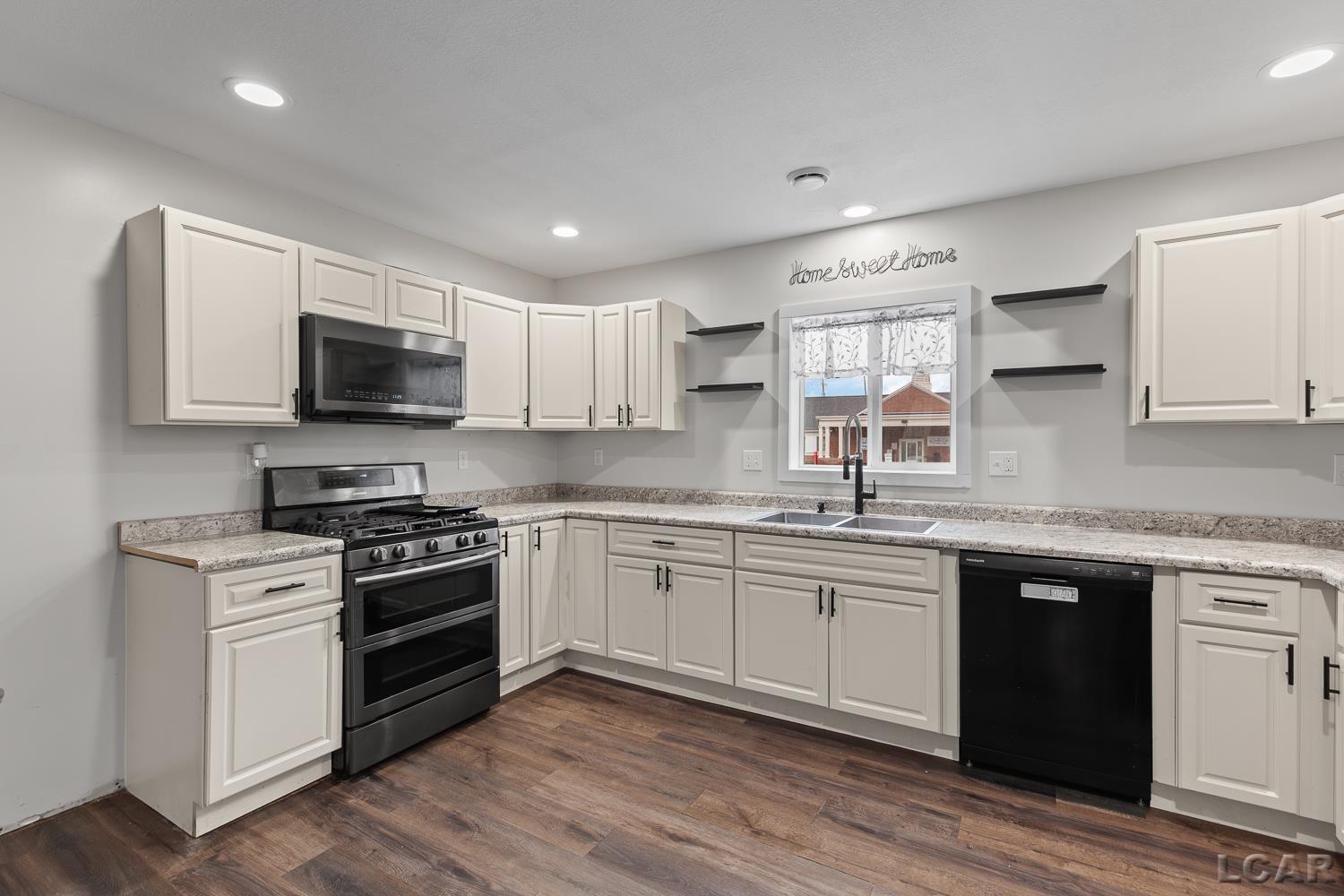 201 S Talbot Street Street