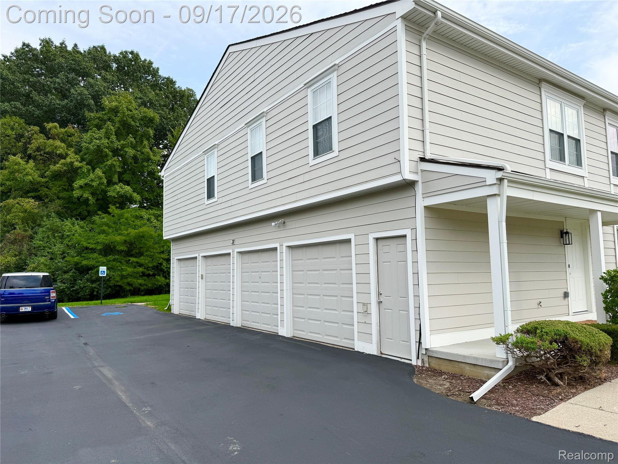 39726 Village Wood Lane
