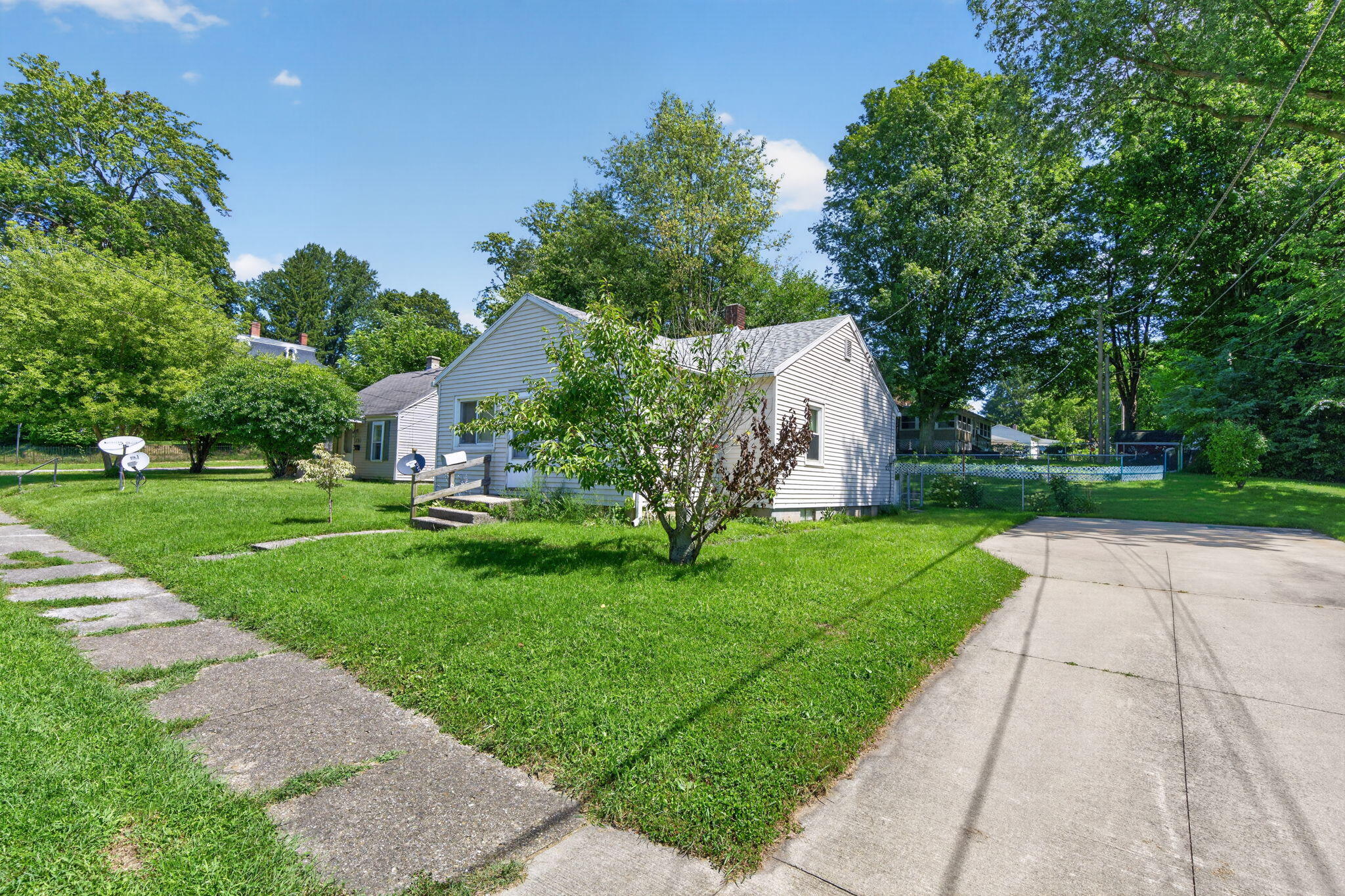 128 N East Street