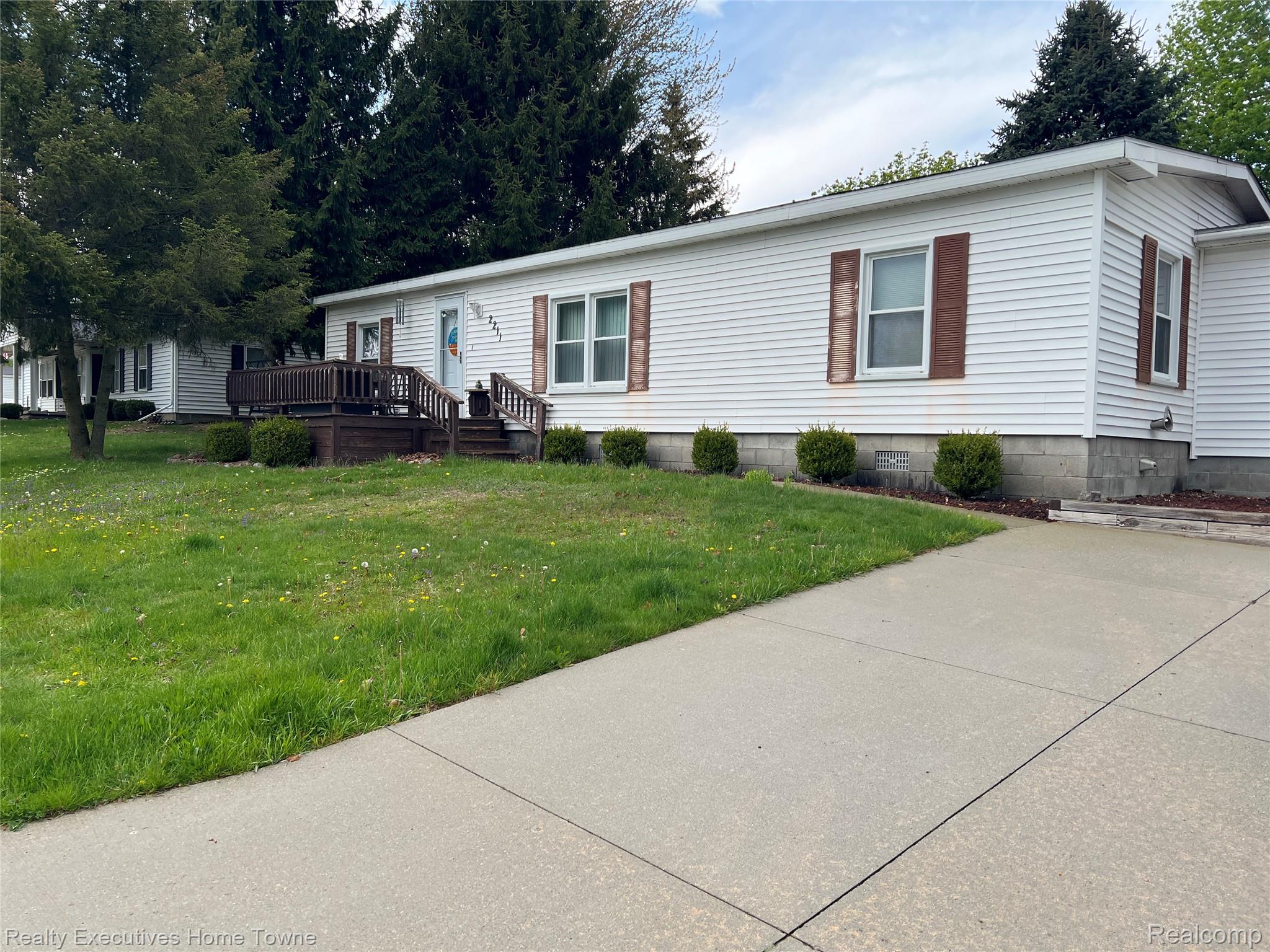 2211 Mark Street 69
